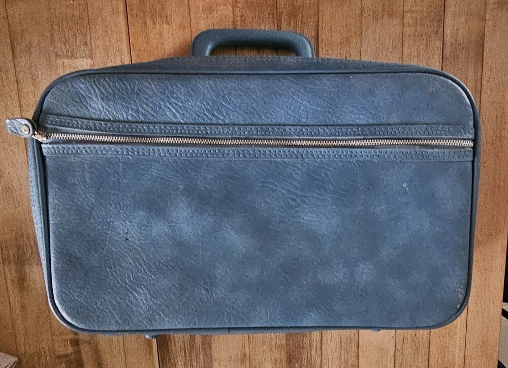 Vintage Sears overnight Luggage Suitcase 9129 Blue 60's